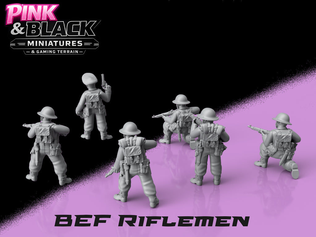 WWII British Riflemen & Officer